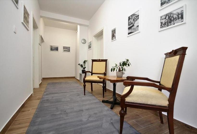 پانسیون Skala Luxury Rooms