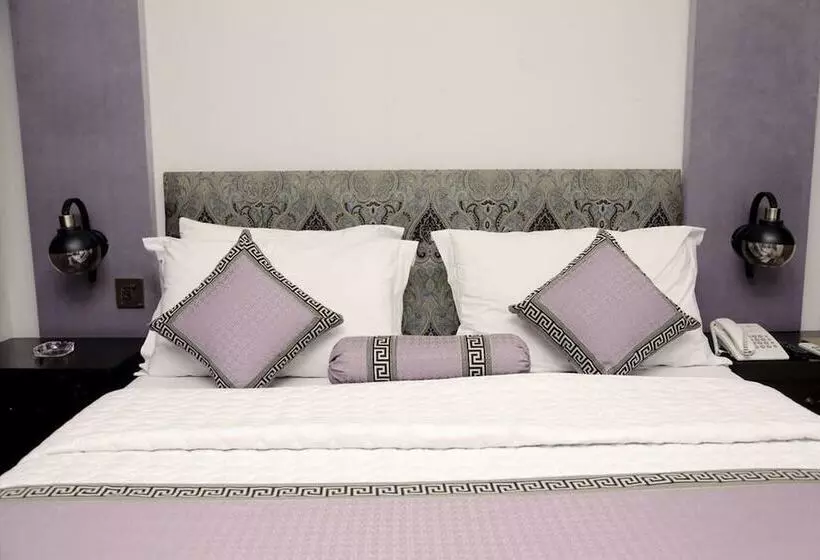 Shelton Hotel Lahore