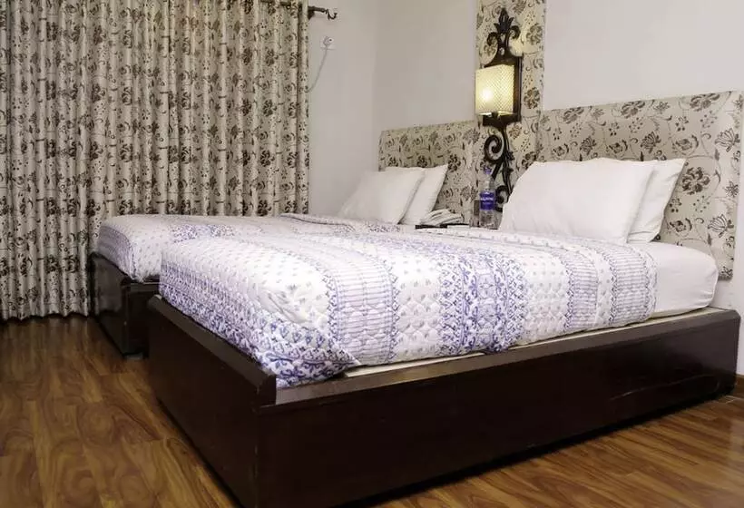 Shelton Hotel Lahore