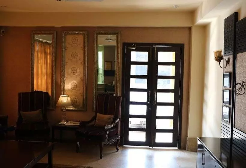 Shelton Hotel Lahore