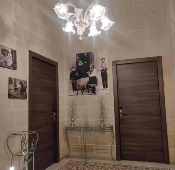 تختخواب و صبحانه Central 214 Boutique