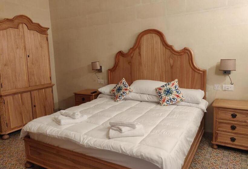 تختخواب و صبحانه Central 214 Boutique