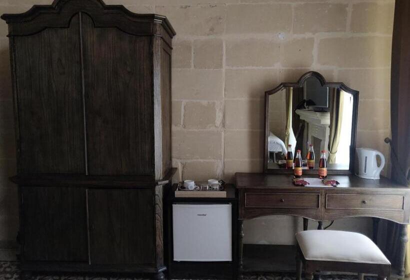 تختخواب و صبحانه Central 214 Boutique