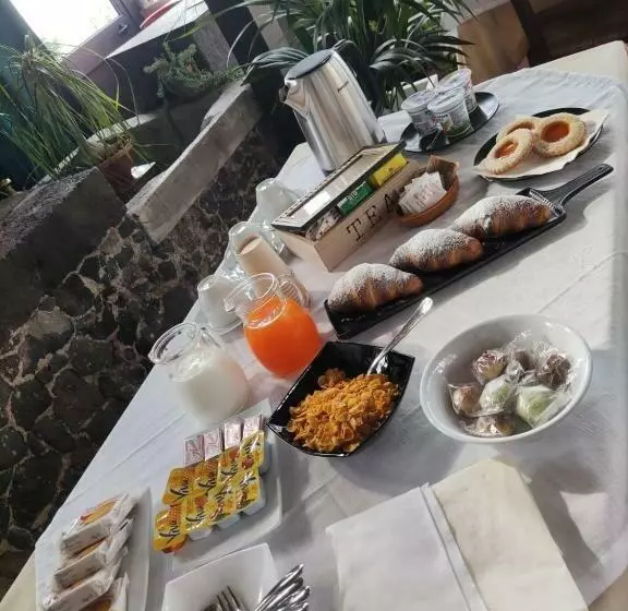 ベッドアンドブレックファースト Il Noceto Dell'etna