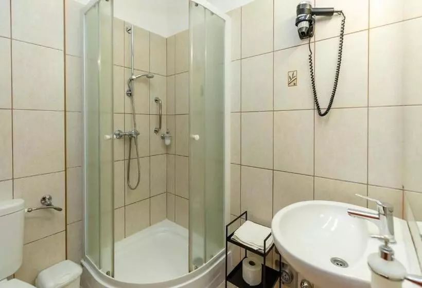 Aamiaismajoitus (B&B) Servita Udvarház Eger