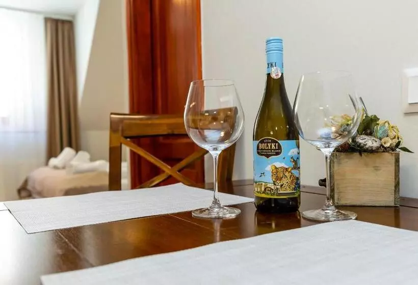 Aamiaismajoitus (B&B) Servita Udvarház Eger