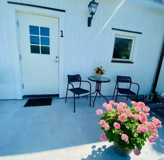 Enkegården Gårdshotell