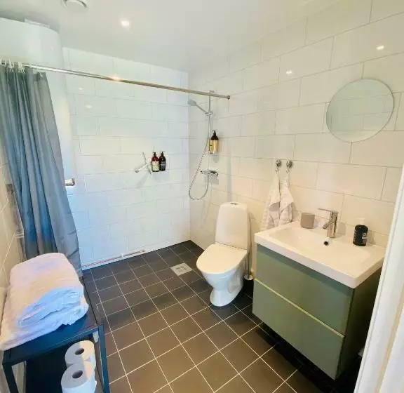 Enkegården Gårdshotell