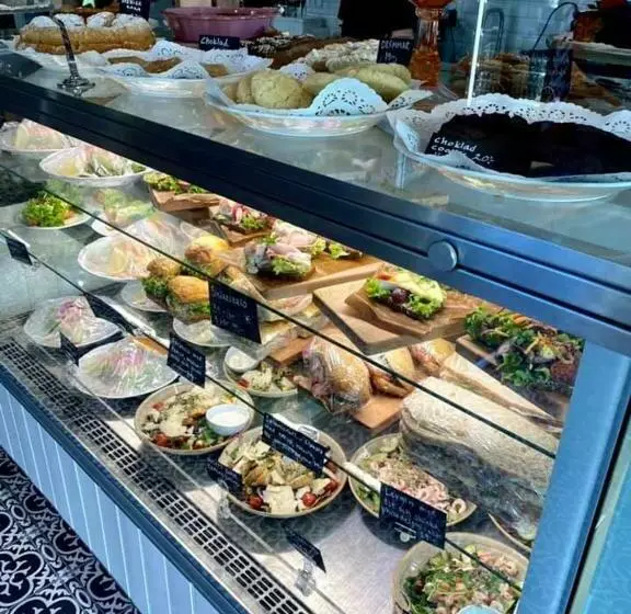 Enkegården Gårdshotell