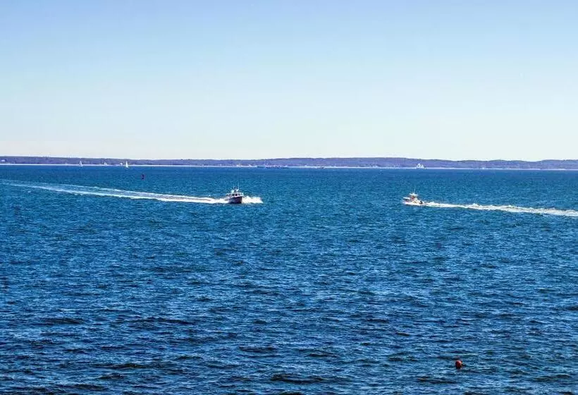 Hotelli Falmouth Tides