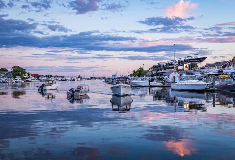 호텔 Falmouth Tides