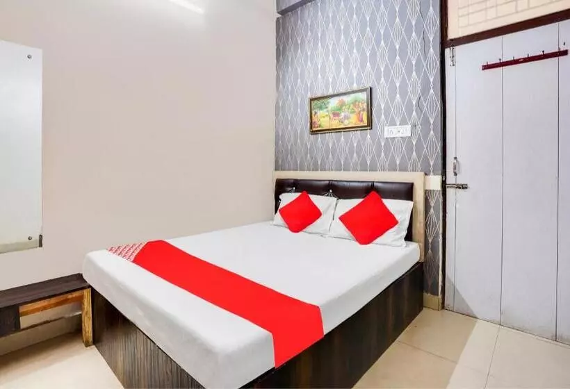 ホテル Oyo 81103 Shree Kalyan Prime