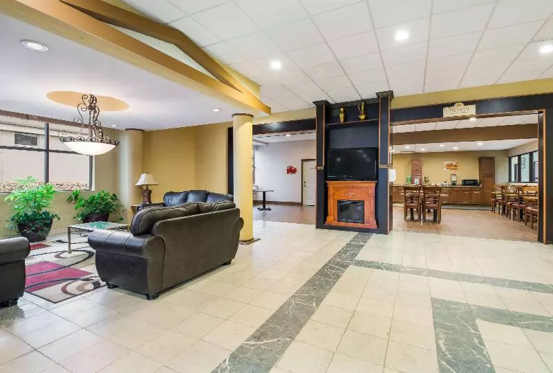 Hotelli Suburban Studios Buffalo Airport