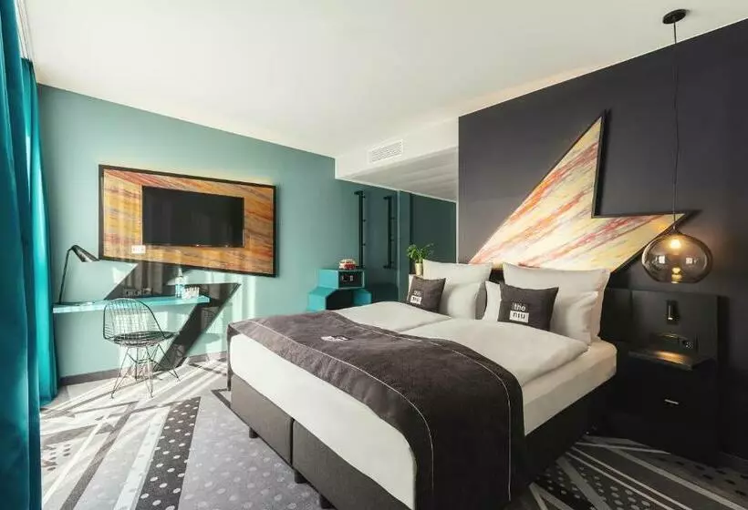 هتل Holiday Inn   The Niu, Flash Berlin Charlottenburg, An Ihg