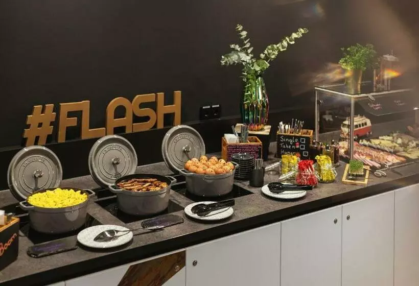هتل Holiday Inn   The Niu, Flash Berlin Charlottenburg, An Ihg