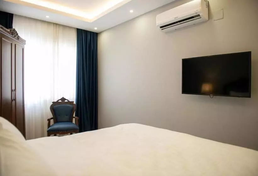 هتل Voyage Elegante