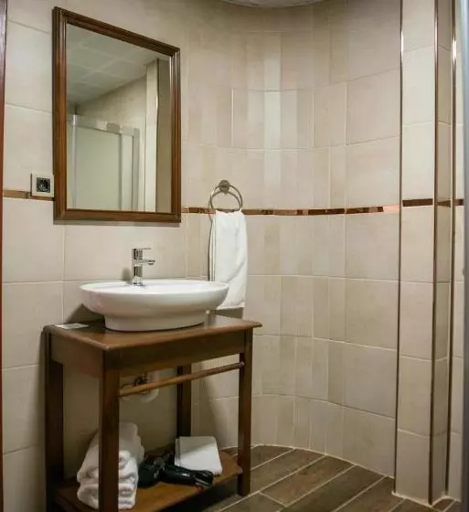 هتل Voyage Elegante