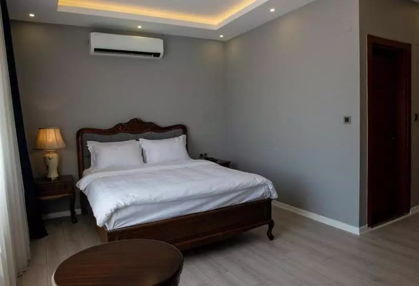 هتل Voyage Elegante