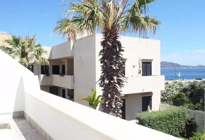 پانسیون Casa Maja Rooms & Suites