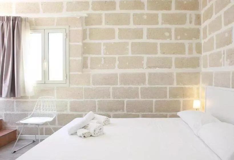 پانسیون Casa Maja Rooms & Suites
