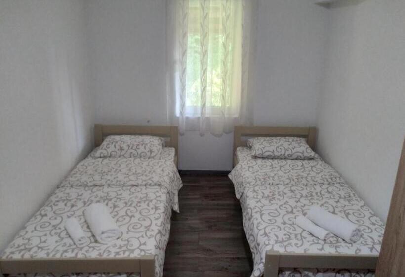 پانسیون Guest House Erdan