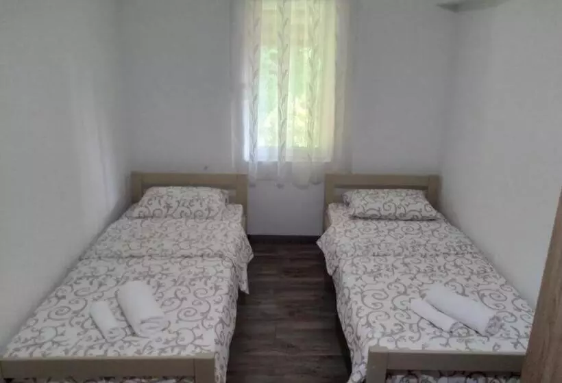 پانسیون Guest House Erdan