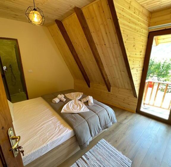 بنسيون Royal Land