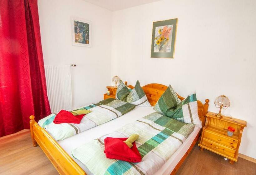 Общежитие Sonne Holiday Rooms