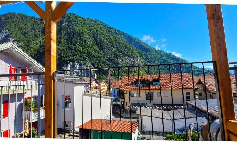 Общежитие Sonne Holiday Rooms