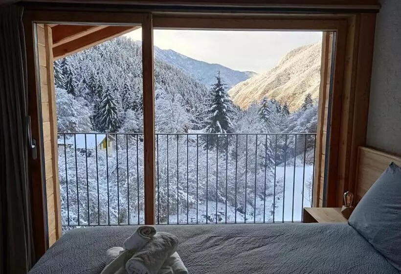 ベッドアンドブレックファースト Chalet Noèr