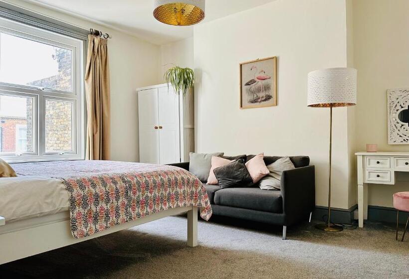 مبيت وإفطار Cloudzen