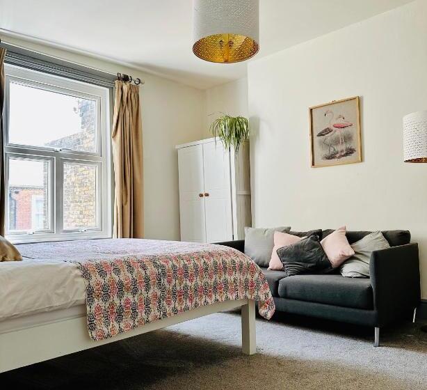 مبيت وإفطار Cloudzen