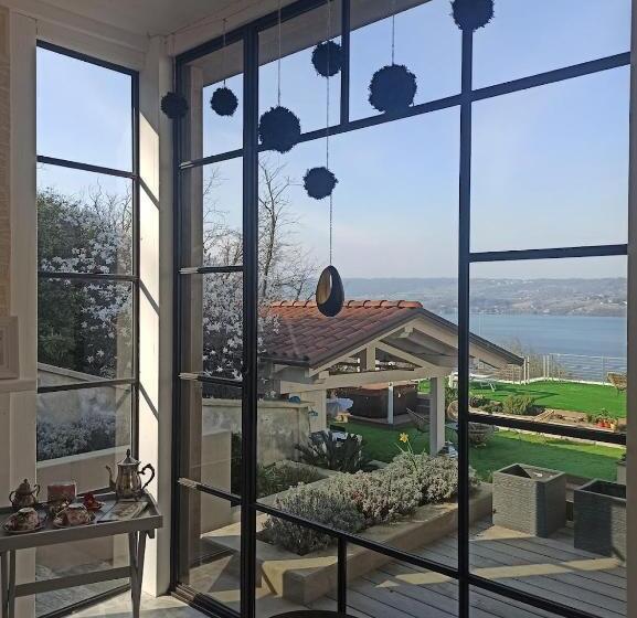 צימר The Lake House