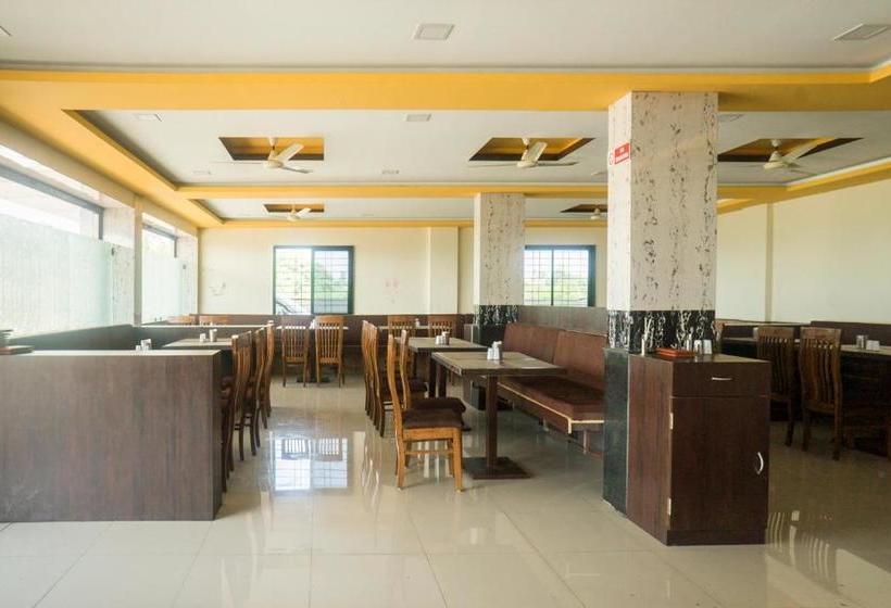 ホテル Collection O Panchwati