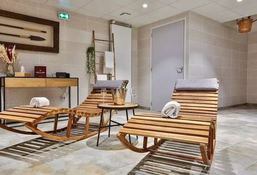 ホテル Hôtel & Spa Face à La Mer