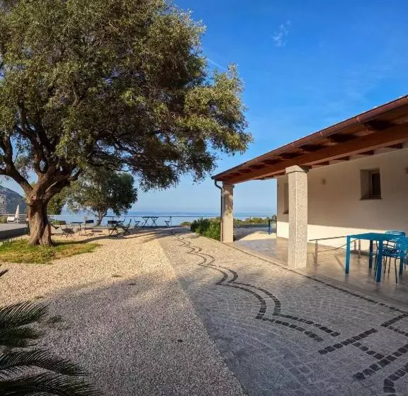 ホテル Pranos Turismo Rurale Cala Gonone