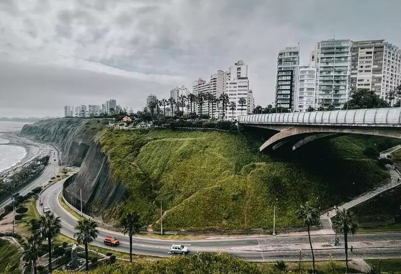 ホテル Pullman Lima Miraflores