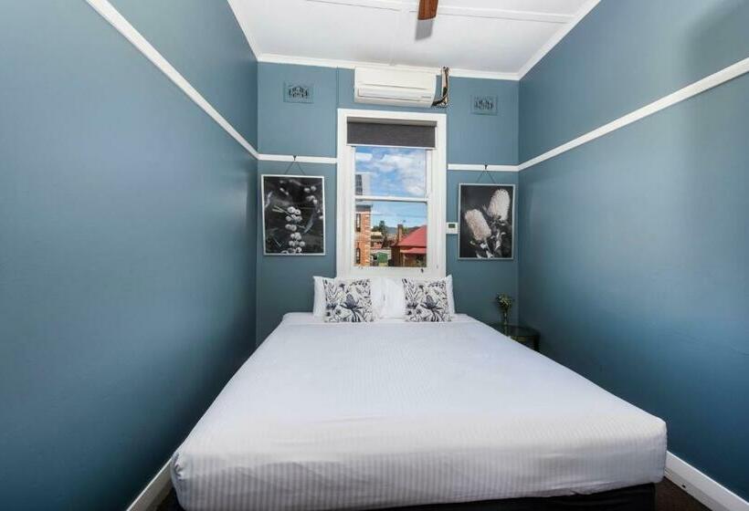 Отель The Paragon