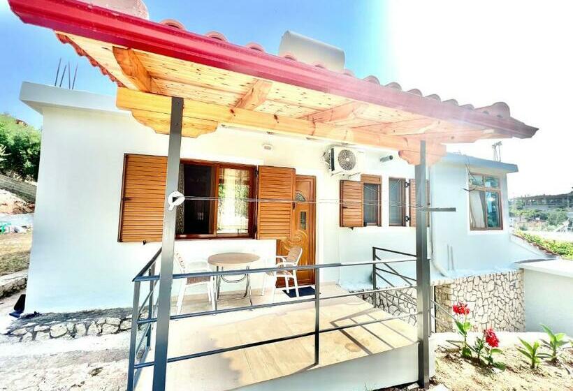 Pensão Coral Guesthouse Sarandë