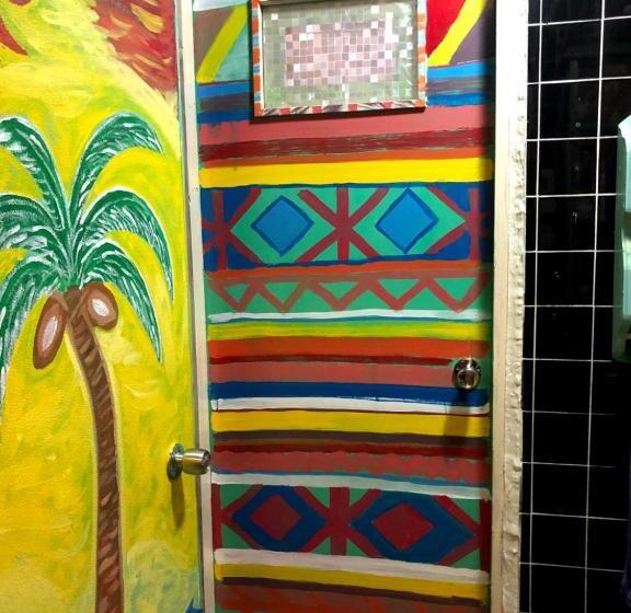 پانسیون Happy Island Miyako