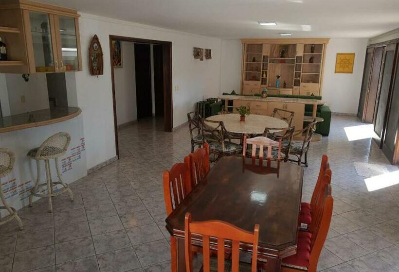 بنسيون Mansão Das Orquídeas