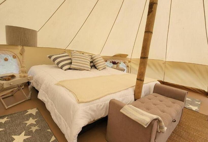 פנסיון Palumbo Glamping & Villas