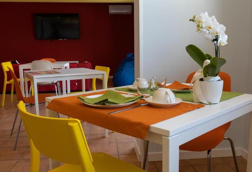 פנסיון Valmontone Travel Rooms