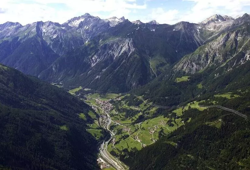 Berghotel Basur   Das Schihotel Am Arlberg