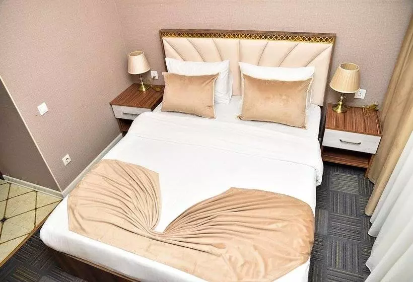 هتل Boulevard Rigs Boutique