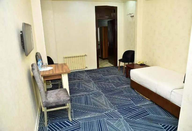 هتل Boulevard Rigs Boutique