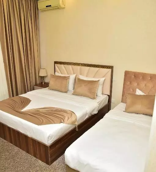 هتل Boulevard Rigs Boutique