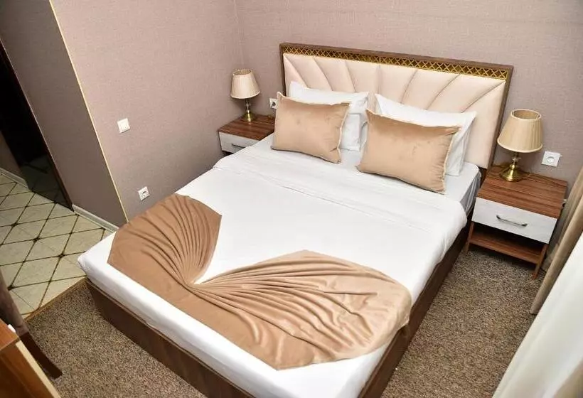 هتل Boulevard Rigs Boutique