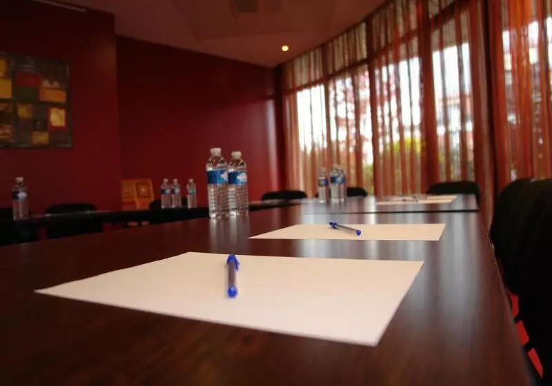 Brit Hotel Du Stade Rennes Ouest