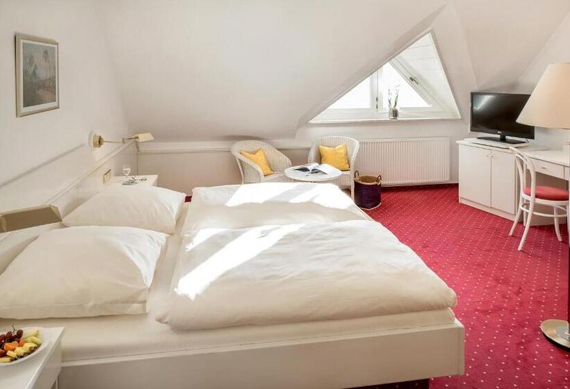 Отель Der Kronprinz